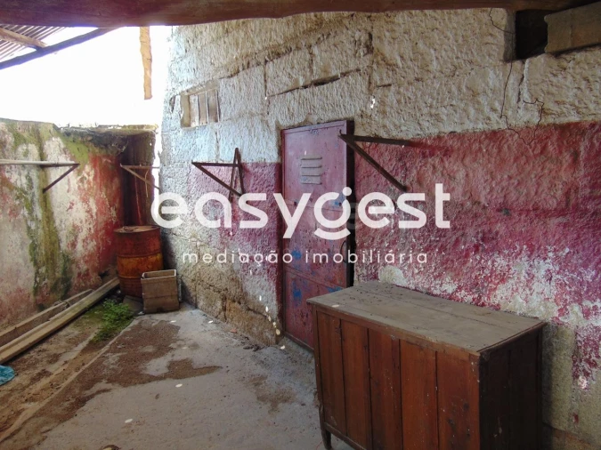 Armazém para Venda em Escalos de Cima e Lousa Foto 8