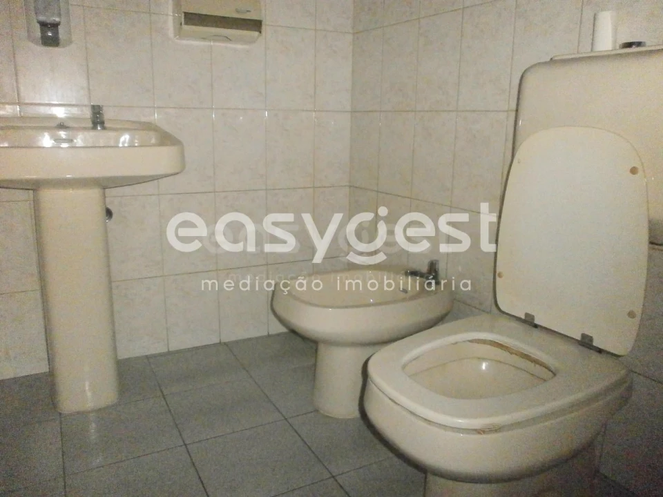 Negócio para Venda em Fundão, Valverde, Donas, A. Joanes, A. Nova Cabo Foto 15