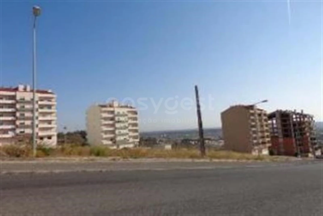 Terreno para Venda em Alenquer (Santo Estêvão e Triana) Foto 1