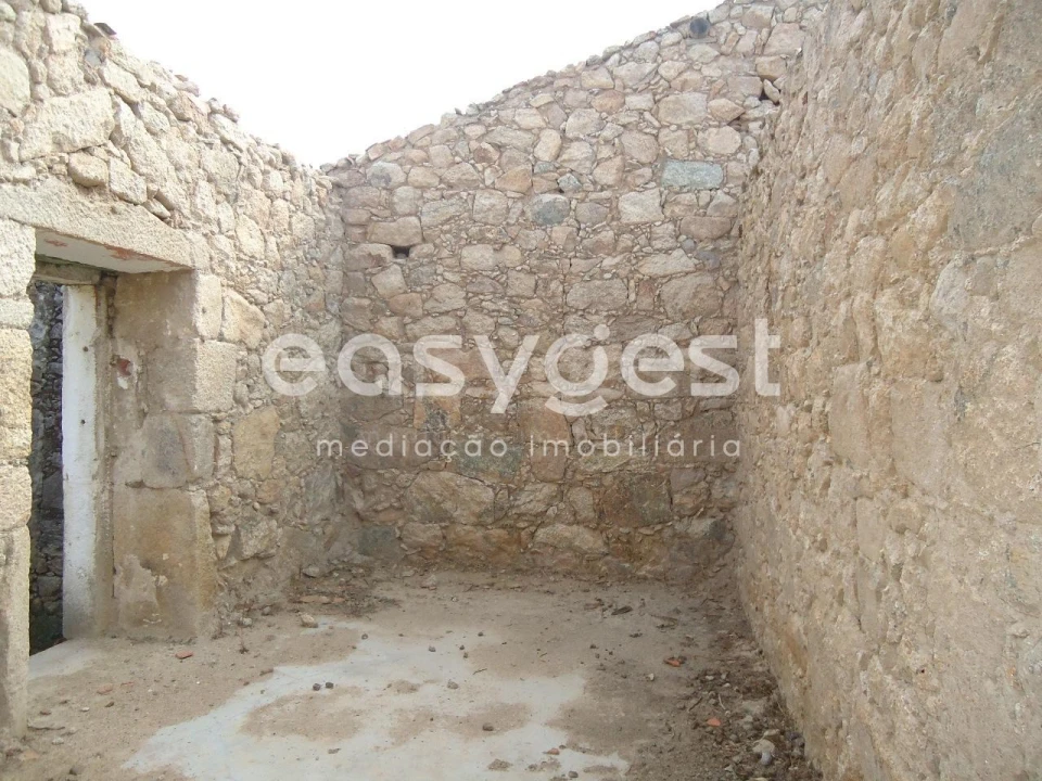 Moradia para Venda em Monfortinho e Salvaterra do Extremo Foto 8