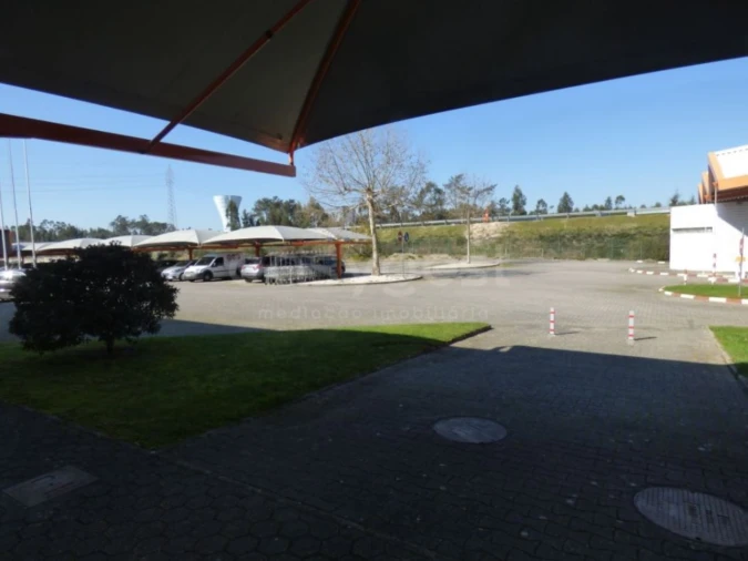 Loja para Venda em Colmeias e Memória Foto 8