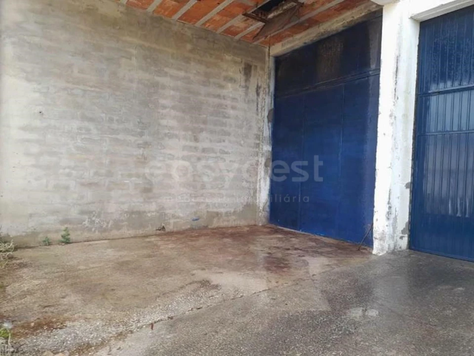 Armazém para Venda em Amiais de Baixo Foto 4