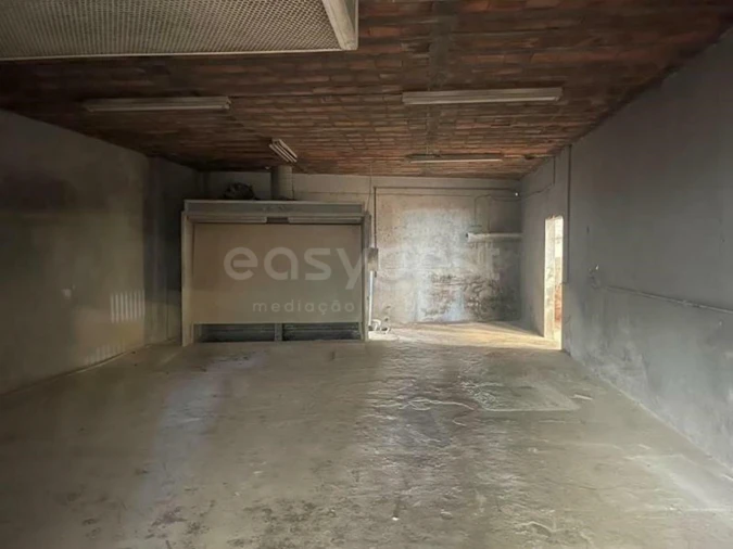 Armazém para Venda em Amiais de Baixo Foto 22