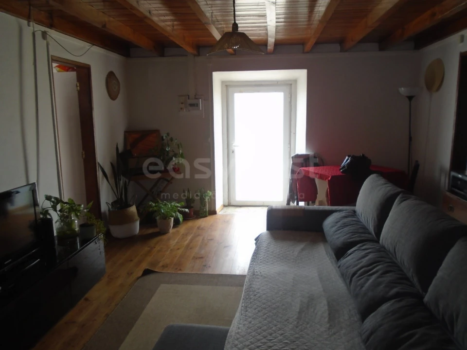 Moradia T2 para Venda em Turquel Foto 5