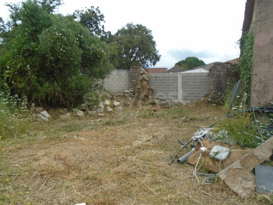 Moradia T2 para Venda em Turquel Foto 19