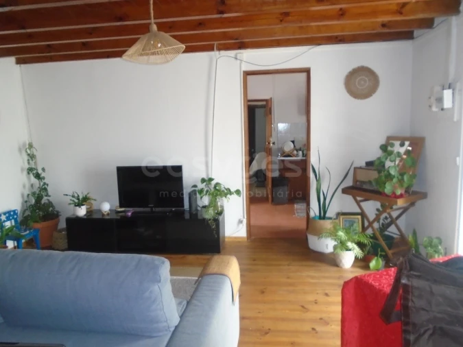 Moradia T2 para Venda em Turquel Foto 7