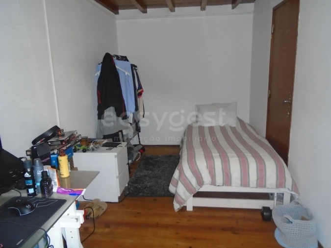 Moradia T2 para Venda em Turquel Foto 12