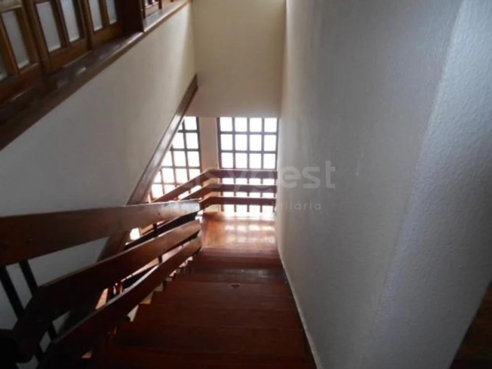 Moradia T6 para Venda em Paços da Serra Foto 2