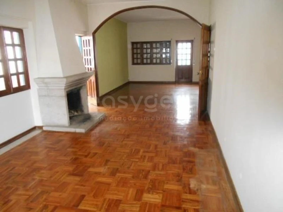 Moradia T6 para Venda em Paços da Serra Foto 5