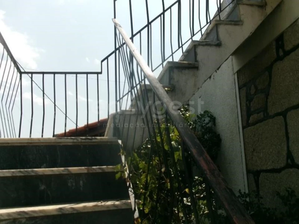 Moradia T5 para Venda em Travancinha Foto 2