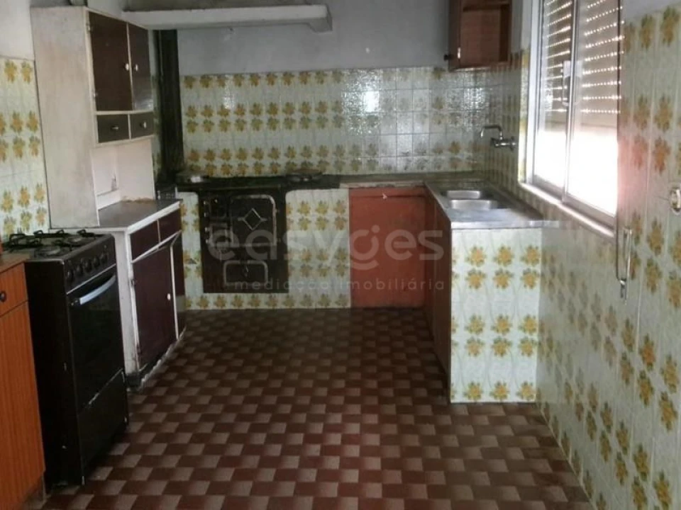 Moradia T5 para Venda em Travancinha Foto 5