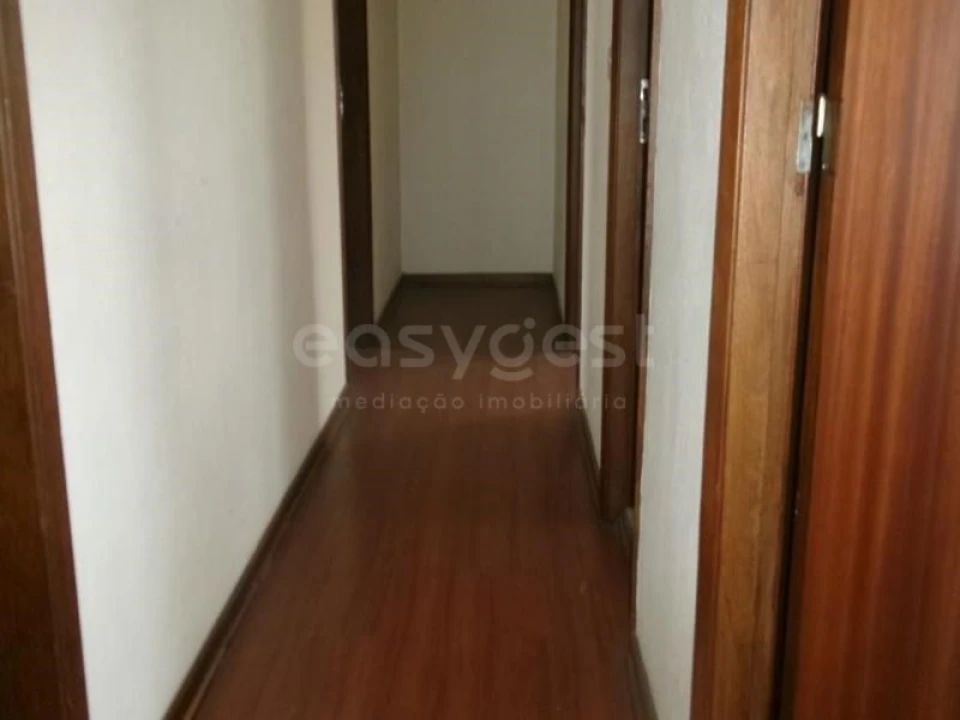 Moradia T5 para Venda em Travancinha Foto 16