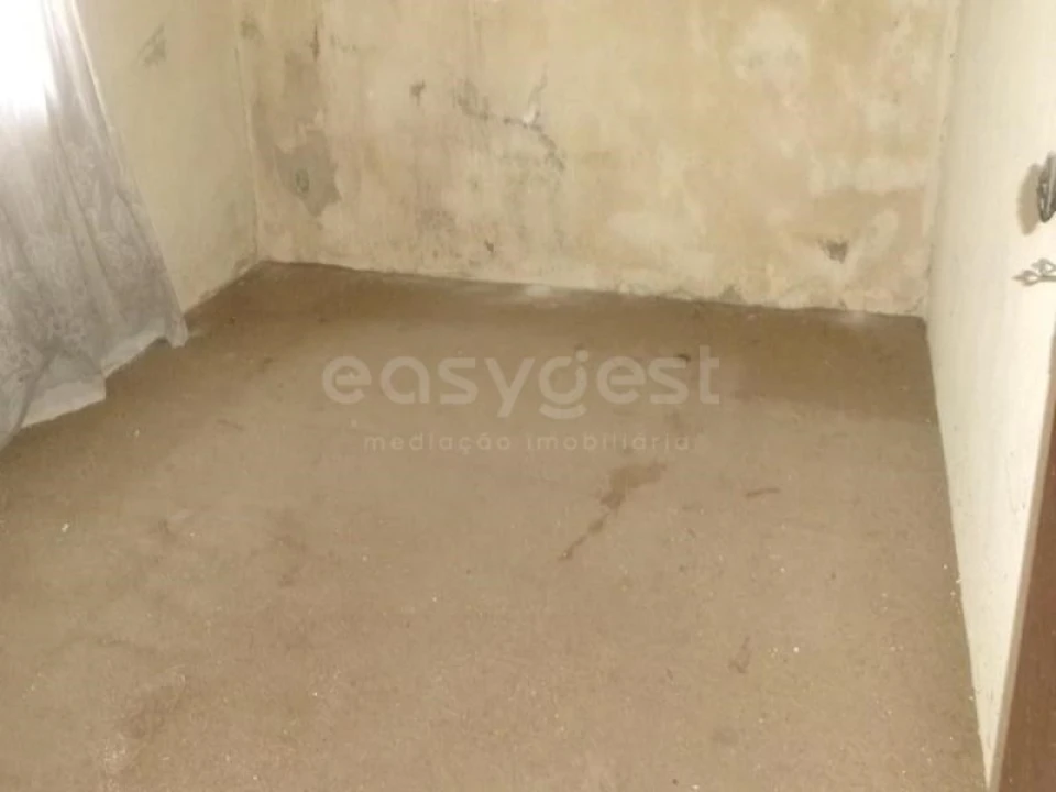 Moradia T5 para Venda em Travancinha Foto 23