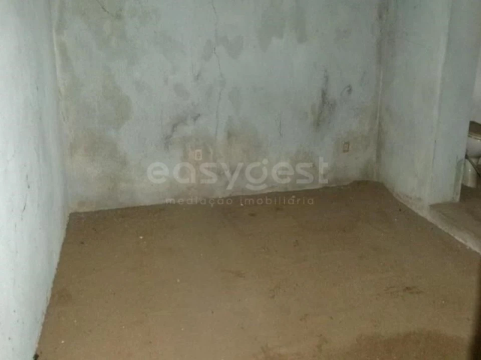 Moradia T5 para Venda em Travancinha Foto 26