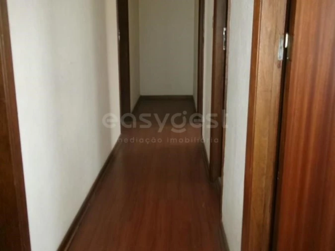 Moradia T5 para Venda em Travancinha Foto 16