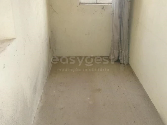 Moradia T5 para Venda em Travancinha Foto 24