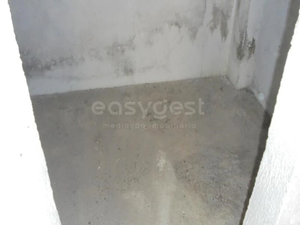 Armazém para Venda em Seia, São Romão e Lapa dos Dinheiros Foto 5