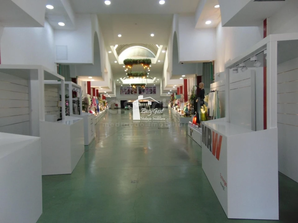 Loja para Venda em Samora Correia Foto 5