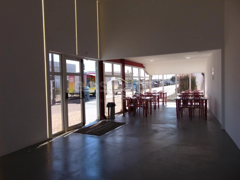 Loja para Venda em Samora Correia Foto 6