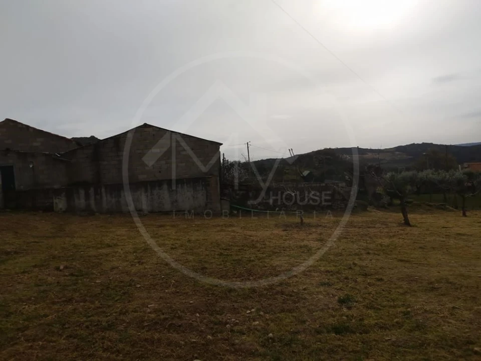 Moradia T3 para Venda em Vilas Boas e Vilarinho das Azenhas Foto 18