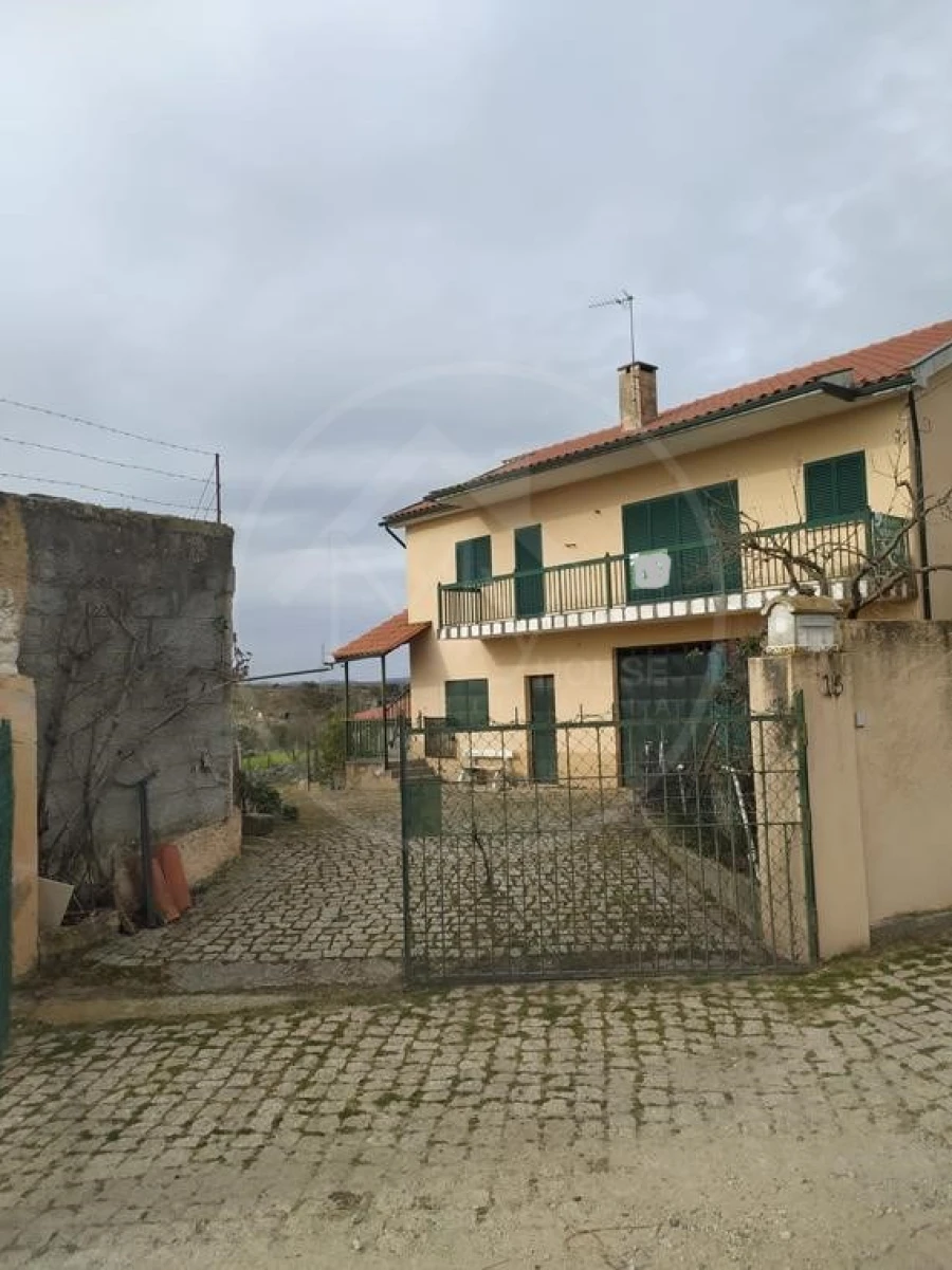 Moradia T3 para Venda em Vilas Boas e Vilarinho das Azenhas