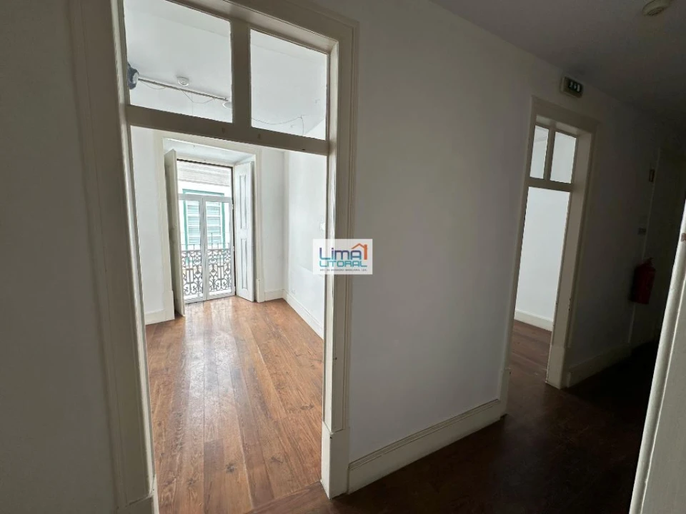 Prédio para Venda em Leiria, Pousos, Barreira e Cortes Foto 18