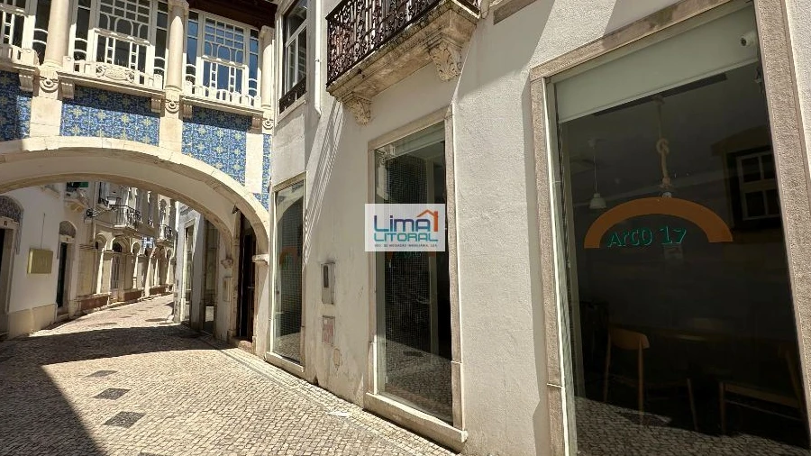 Prédio para Venda em Leiria, Pousos, Barreira e Cortes