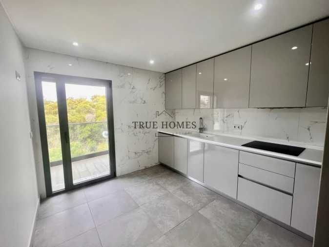 Apartamento T2 para Venda em Laranjeiro e Feijó Foto 10