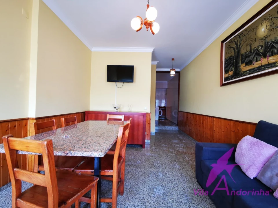 Moradia T4 para Venda em Vila Praia de Ancora Foto 8