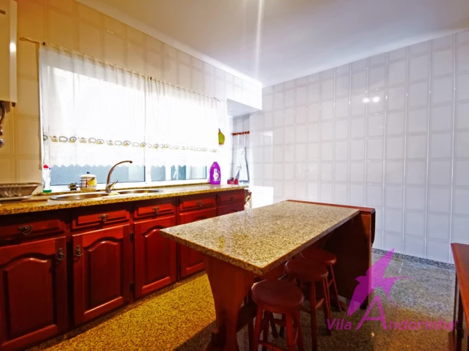 Moradia T4 para Venda em Vila Praia de Ancora Foto 3