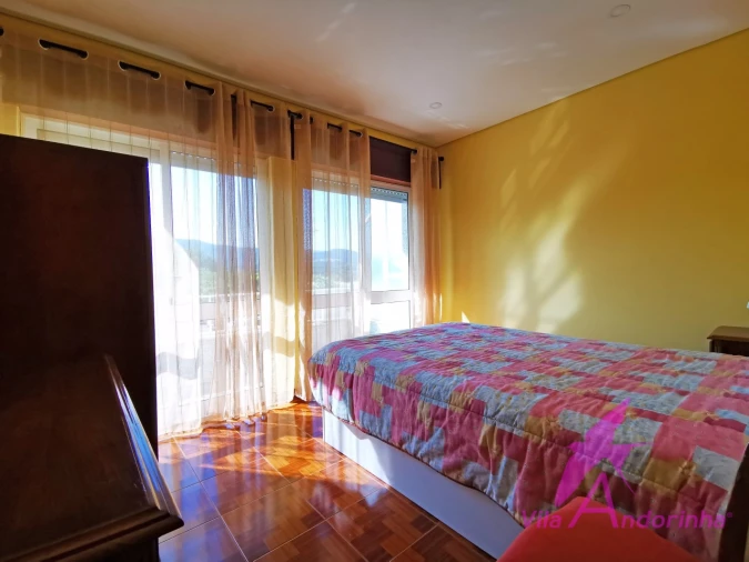 Moradia T4 para Venda em Vila Praia de Ancora Foto 12