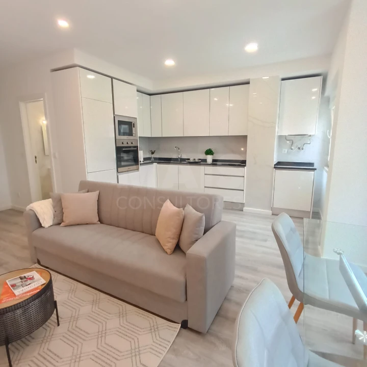 Apartamento T3 para Venda em São Domingos de Benfica Foto 1