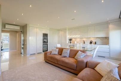 Apartamento T4 para Venda em Parque das Nações