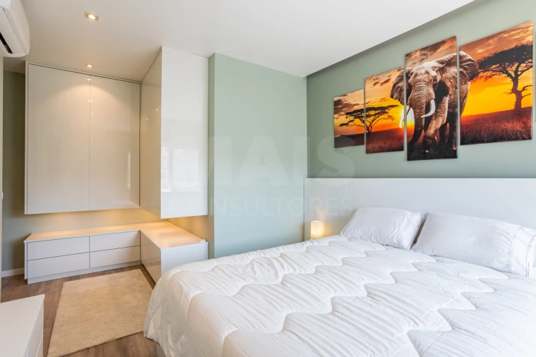 Apartamento T4 para Venda em Parque das Nações Foto 12