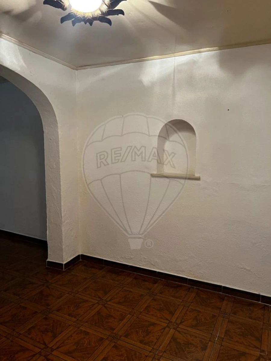 Moradia T2 para Venda em Vimieiro Foto 5