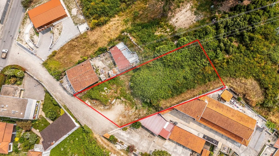 Terreno para Venda em Paredes Foto 3