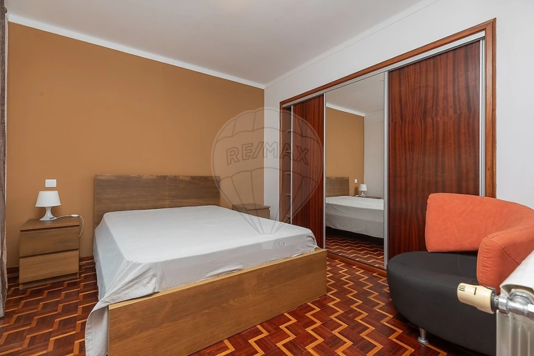 Moradia T6 para Venda em Covões e Camarneira Foto 29