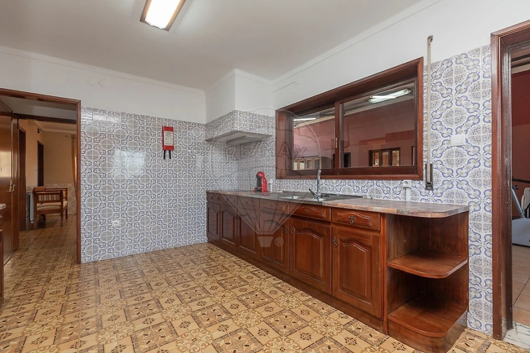 Moradia T6 para Venda em Covões e Camarneira Foto 19