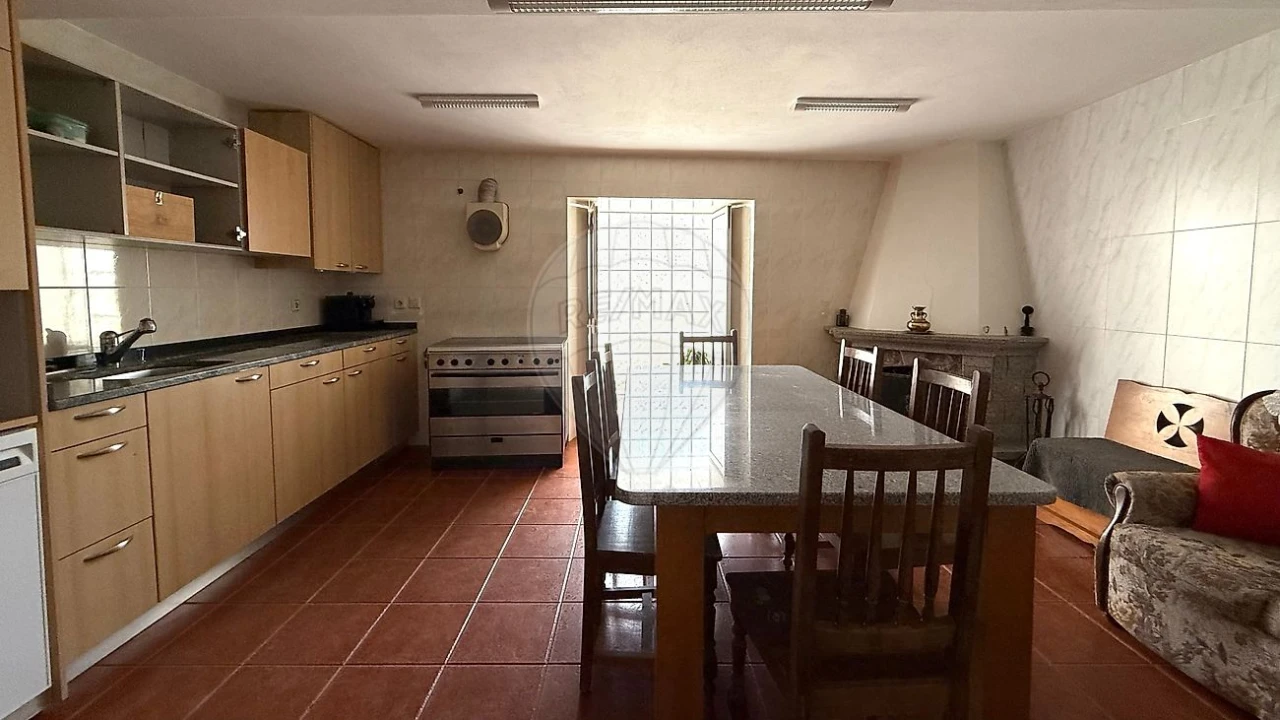 Moradia T3 para Venda em Cadafaz e Colmeal Foto 8