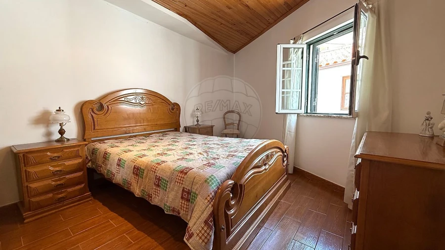 Moradia T3 para Venda em Cadafaz e Colmeal Foto 15