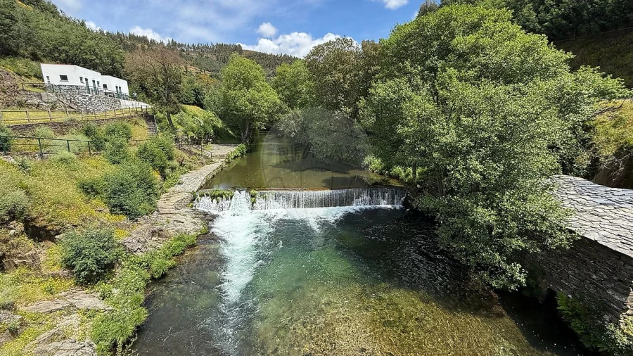 Moradia T3 para Venda em Cadafaz e Colmeal Foto 20