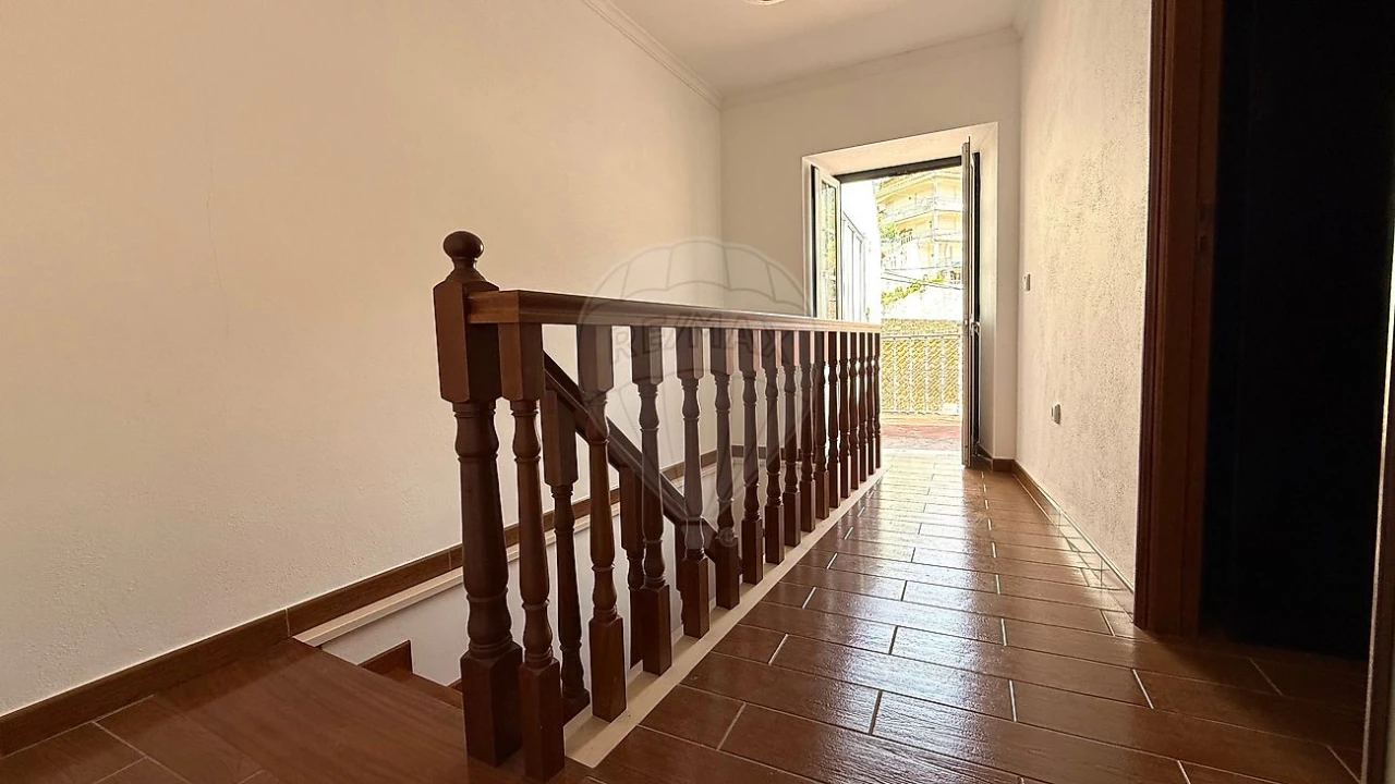 Moradia T3 para Venda em Cadafaz e Colmeal Foto 3