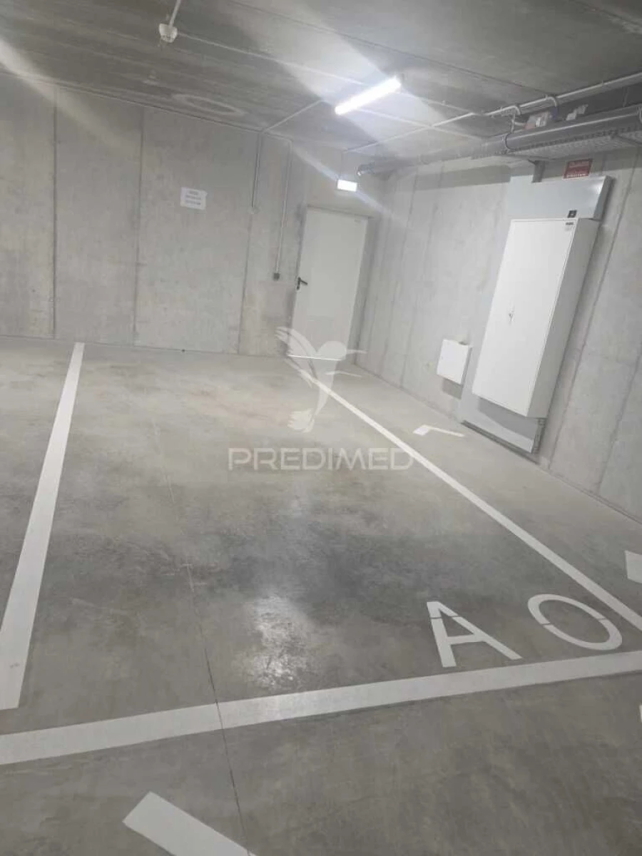 Garagem para Venda em Canidelo