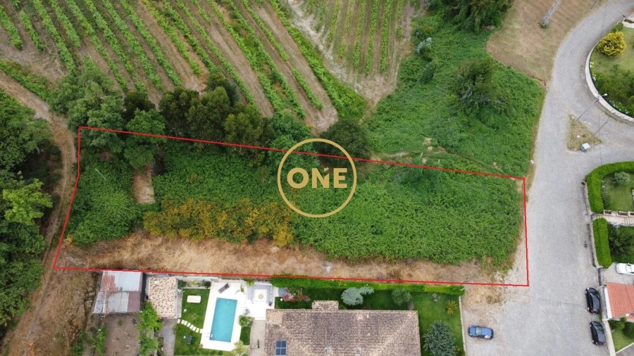 Terreno para Venda em Santo Tirso, Couto (Santa Cristina e São Miguel) e Burgães Foto 3