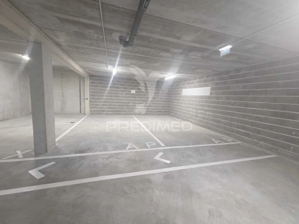 Garagem para Venda em Canidelo Foto 1