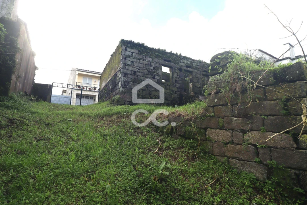 Moradia para Venda em Povoação Foto 7