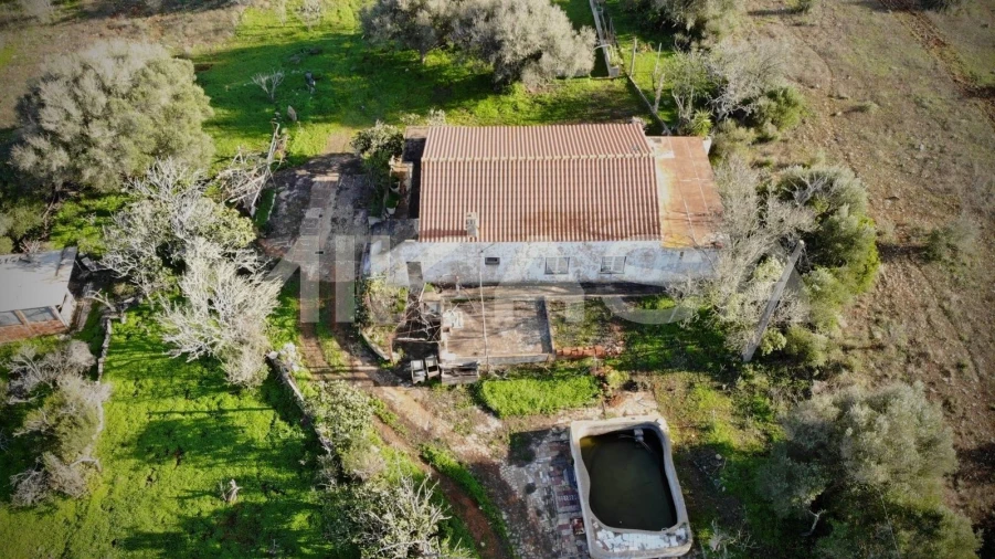 Moradia T4 para Venda em Lagos (São Sebastião e Santa Maria) Foto 4