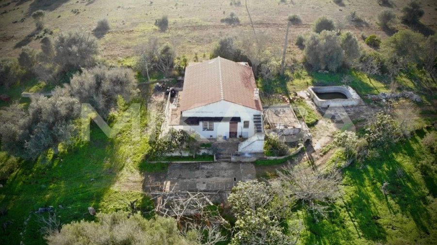 Moradia T4 para Venda em Lagos (São Sebastião e Santa Maria) Foto 3