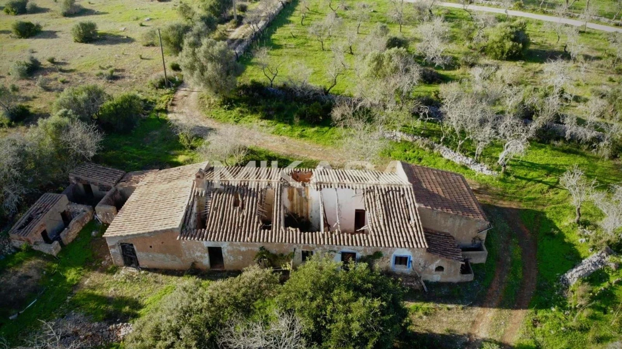 Moradia T4 para Venda em Lagos (São Sebastião e Santa Maria) Foto 10