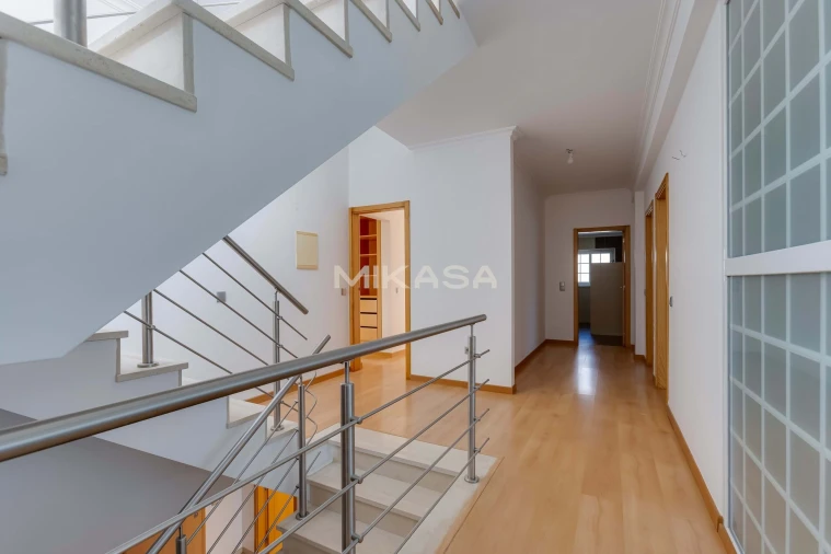 Moradia T4 para Venda em Luz Foto 2